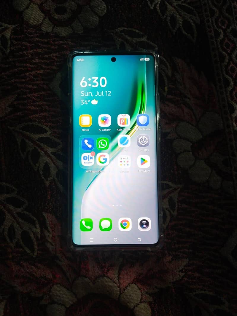Tecno CAMON 40 Pro 4