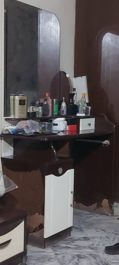 double bed and dressing table for sale