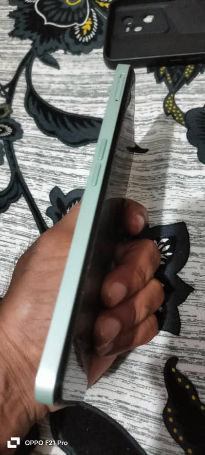 Realme C35