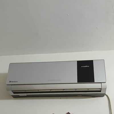Moving Out Sale: 02 ACs for sale