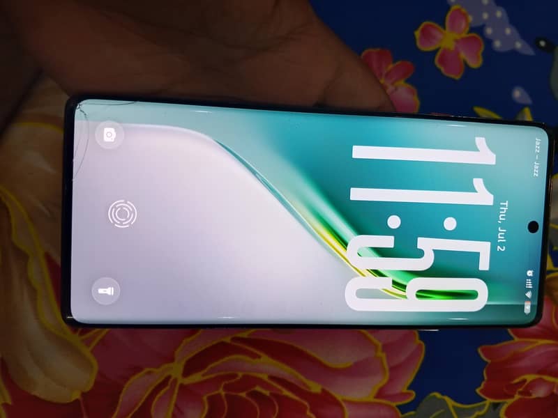 Tecno CAMON 40 Pro 3
