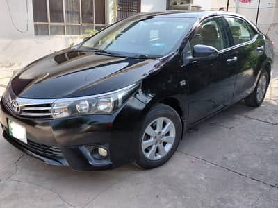 Toyota Corolla Altis cvt 1.8 2015