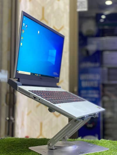 Dell Alienware M15 Gaming Ryzen 7 5800 H 16/512 GB. Rtx 3060 6 GB card
