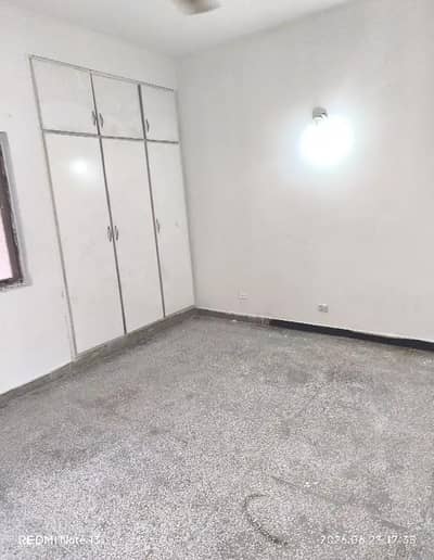 G-11/3 FGEHA D-Type 2nd Floor Flat For Rent