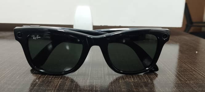 Ray-Ban Meta Smart Glasses – Like New