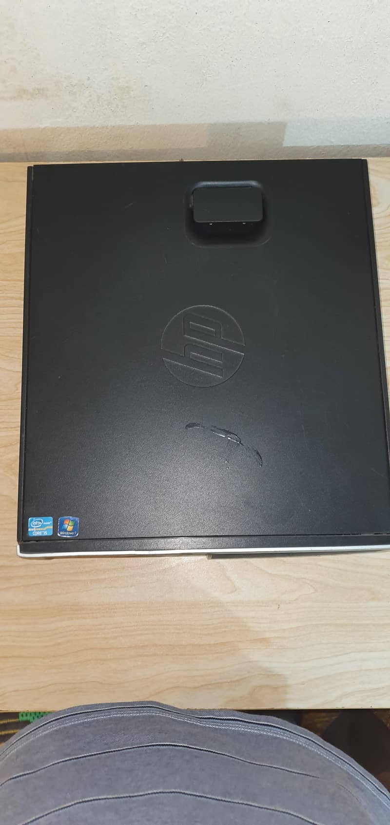 Desktop computer 9
