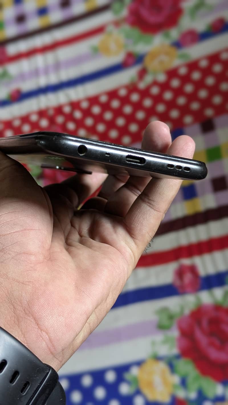 OPPO A76 3