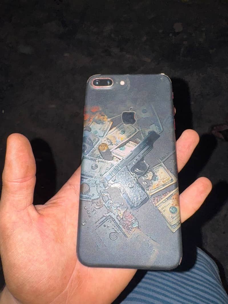 Apple iPhone 7 Plus 1