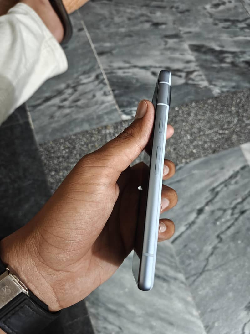 Google Pixel 7a 3
