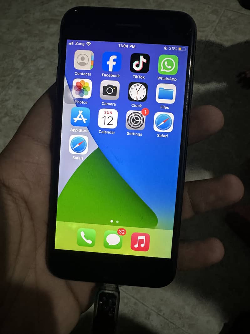 Apple iPhone 7 1