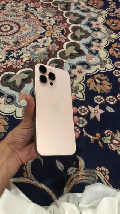 Apple iPhone 16 Pro Max