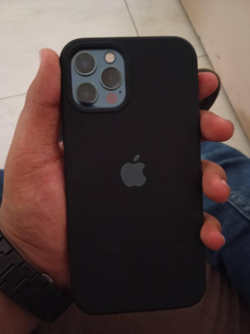 Apple iPhone 12 Pro 0