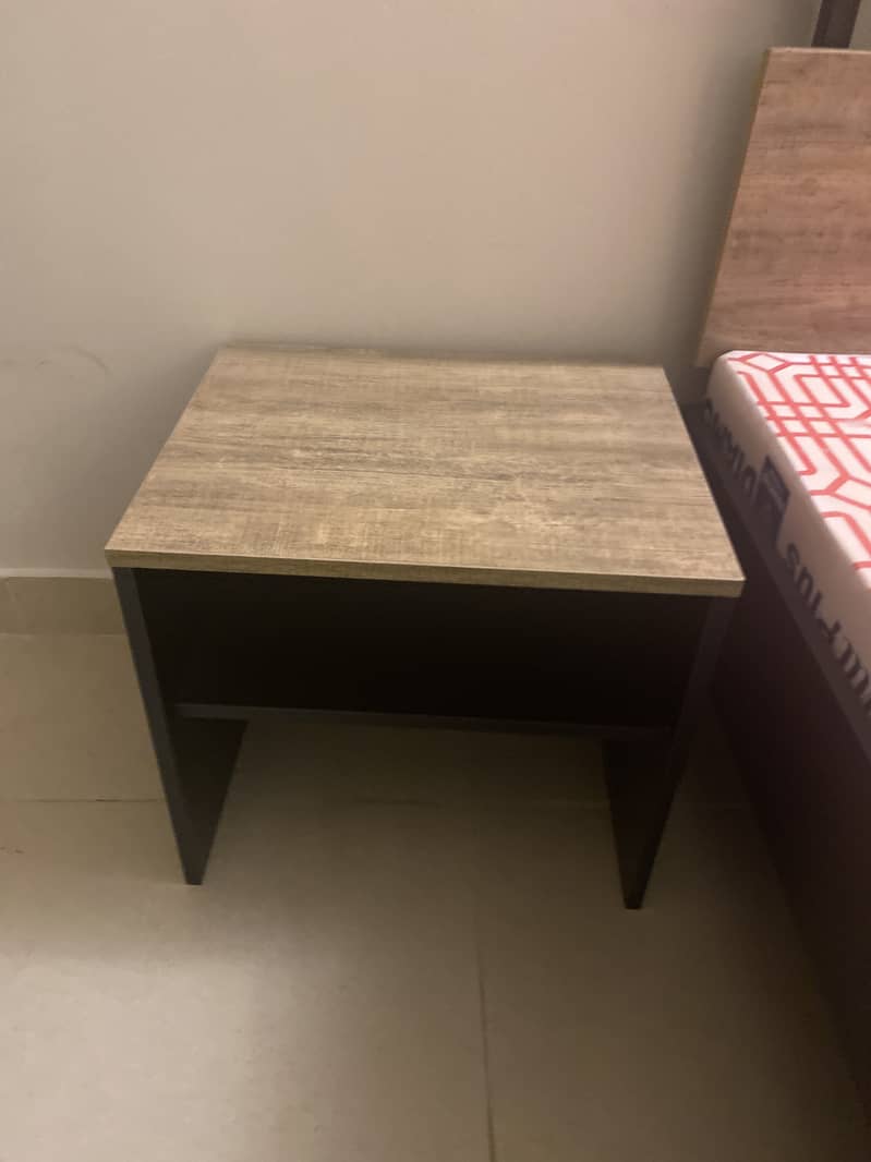 AMAZING CONDITION BED 1