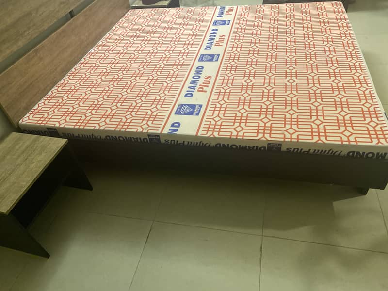 AMAZING CONDITION BED 2
