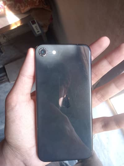 Apple iPhone SE