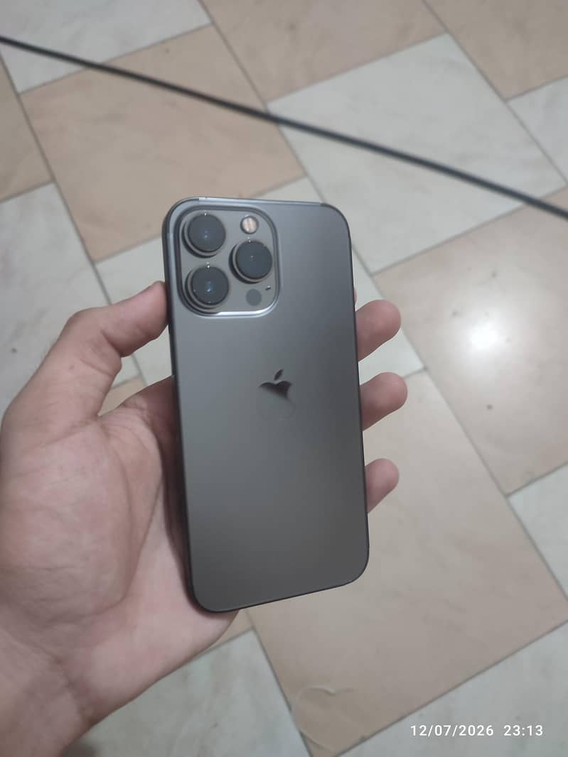 Apple iPhone 13 Pro 0
