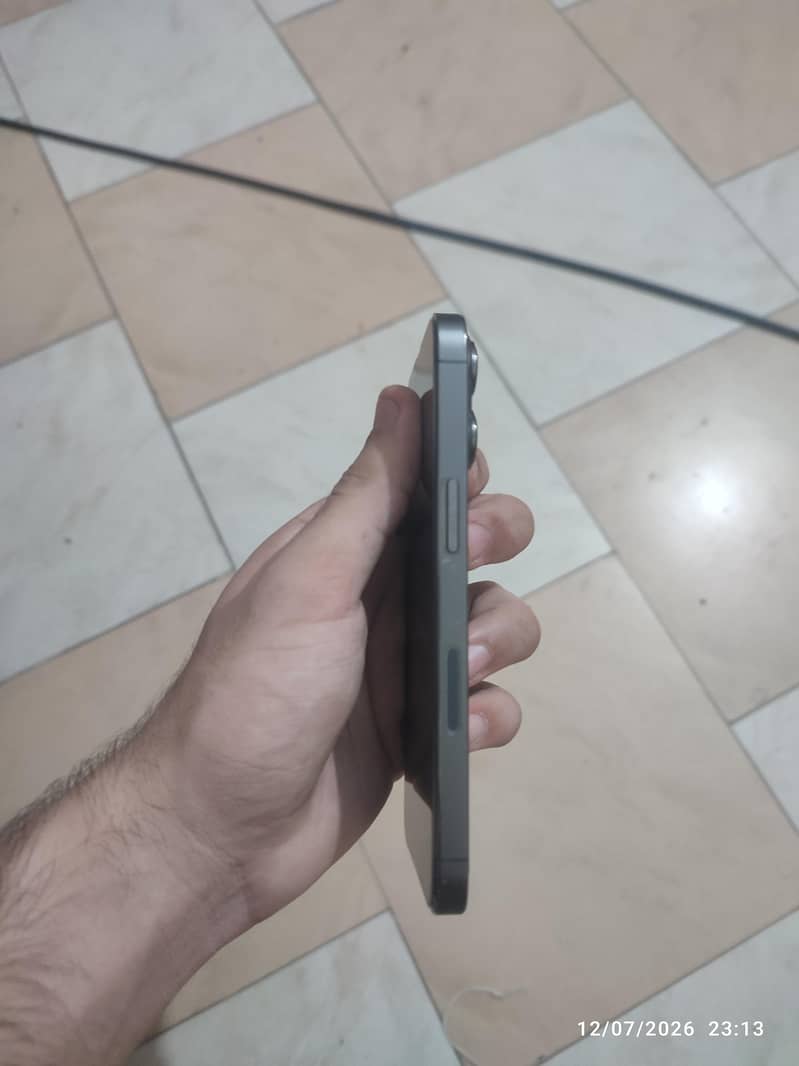 Apple iPhone 13 Pro 1