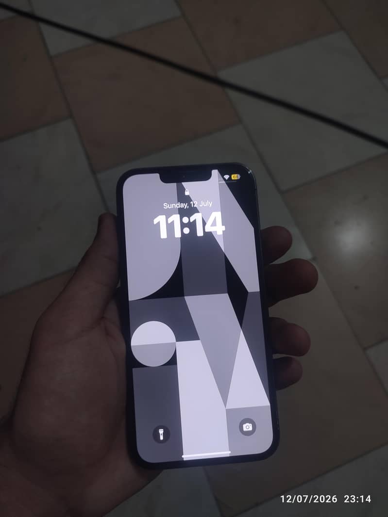 Apple iPhone 13 Pro 4