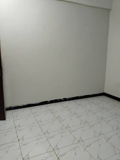 1bed unfurnish apartment available for rent