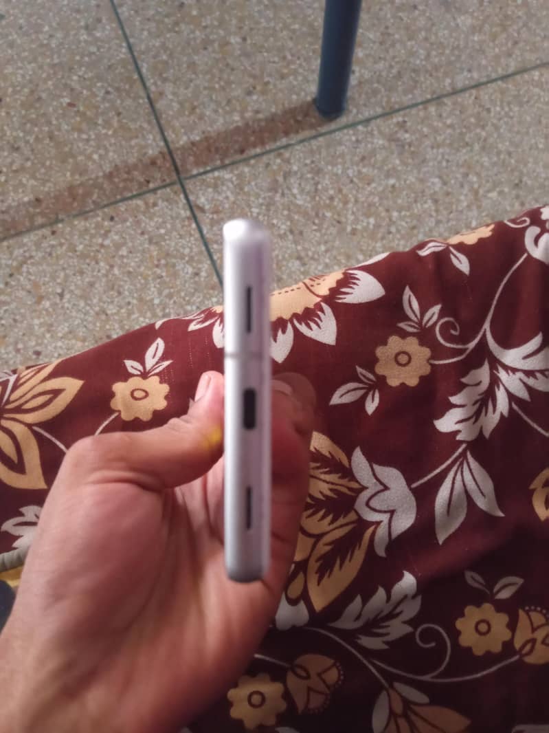 Google Pixel 7a 4