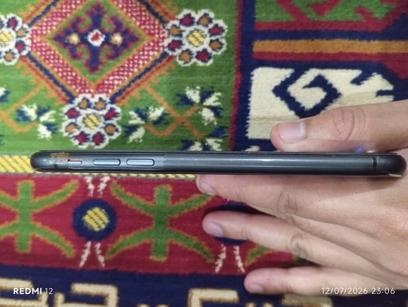 Apple iPhone 11 2