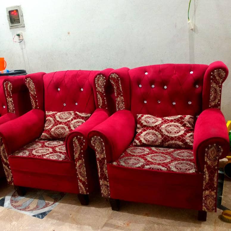 SOFA SET 5 SEATERS FOR SALE 1