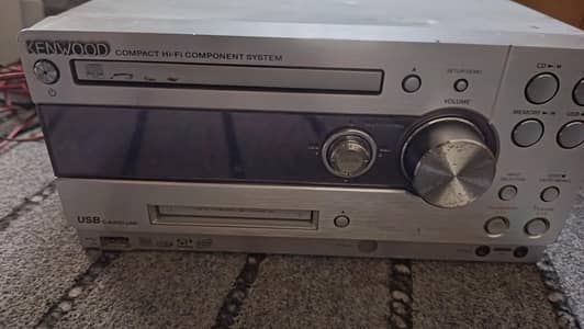 Kenwood amp + 2 subwoofer--110 volts