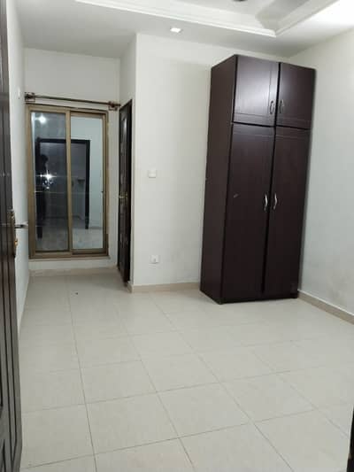 Two-bedroom unfurnish apartment available for rent