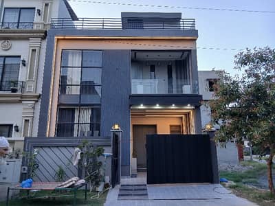 05-Marla Brand New House For Sale Super Prime Location