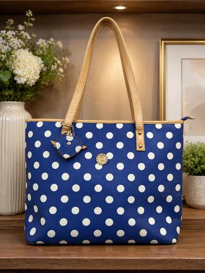 Large size shoulder bag comfortable wear