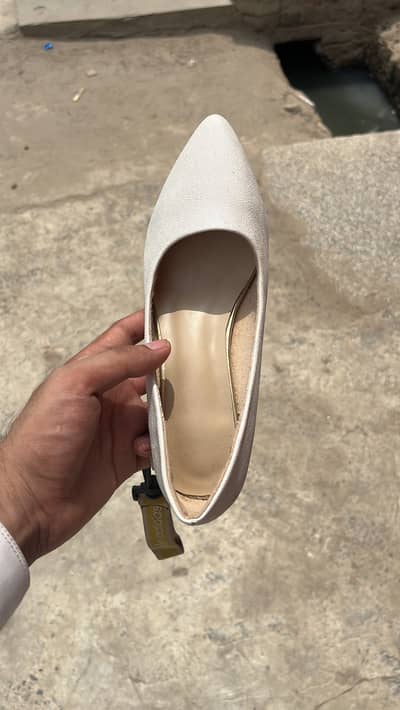 Metro women block heel pumps