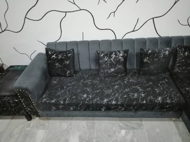 sofa,,,ups,,,,maxi for sell 2