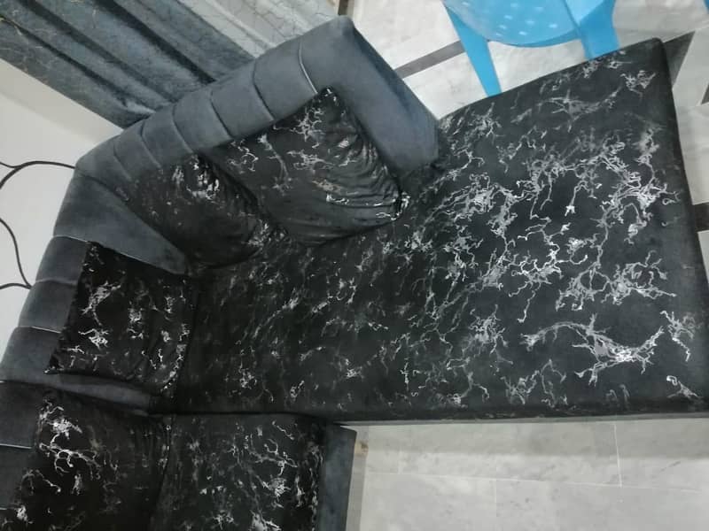 sofa,,,ups,,,,maxi for sell 3