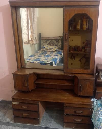 Stylish Wooden Dressing Table with Drawers for Sale – Affordable Price