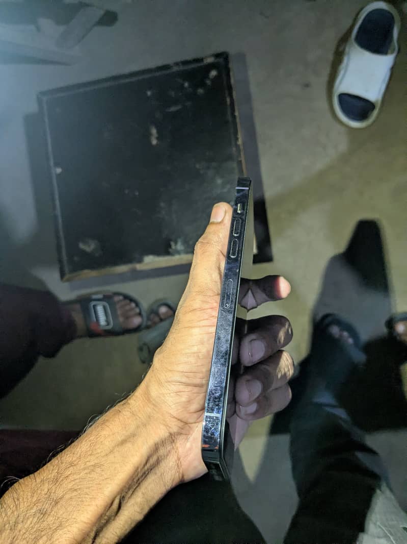 Apple iPhone 14 Pro Max Display msg 1