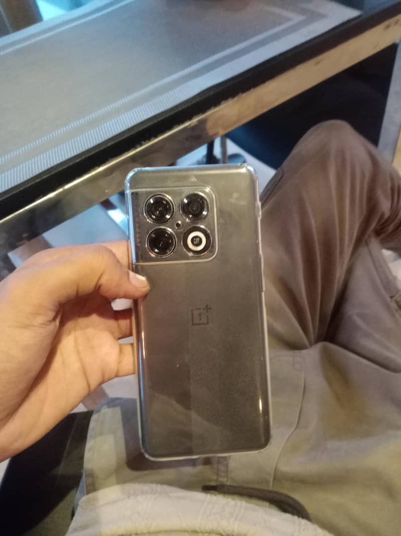 One Plus 10 Pro 7