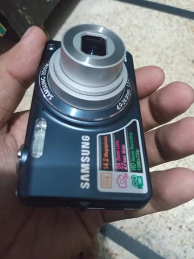 14.2 Mega pixel Samsung ST65 Digicam (Full Box Mint)