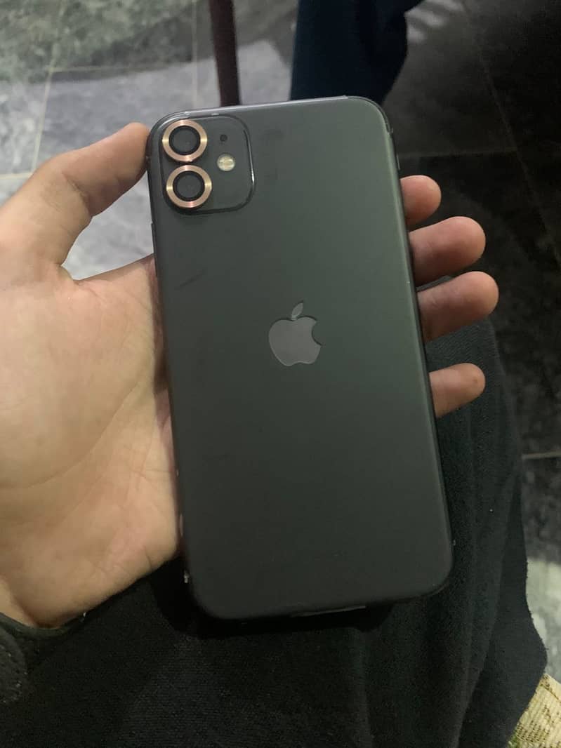 Apple iPhone 11 4