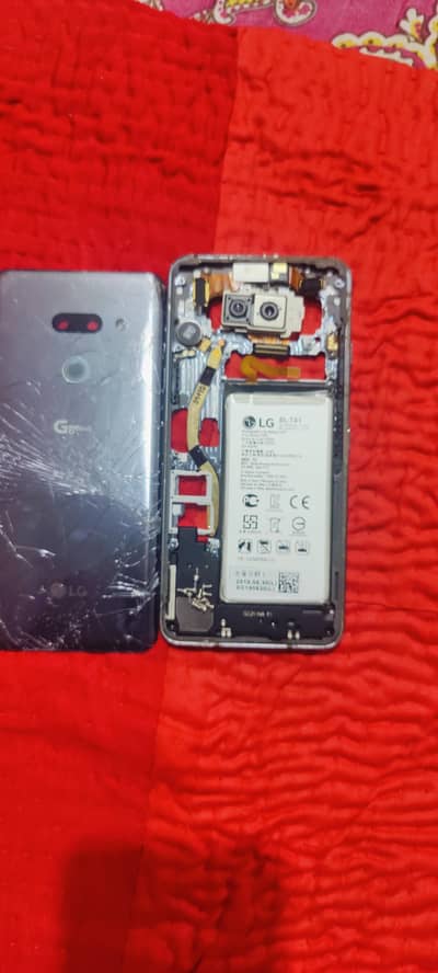 lg G8 think