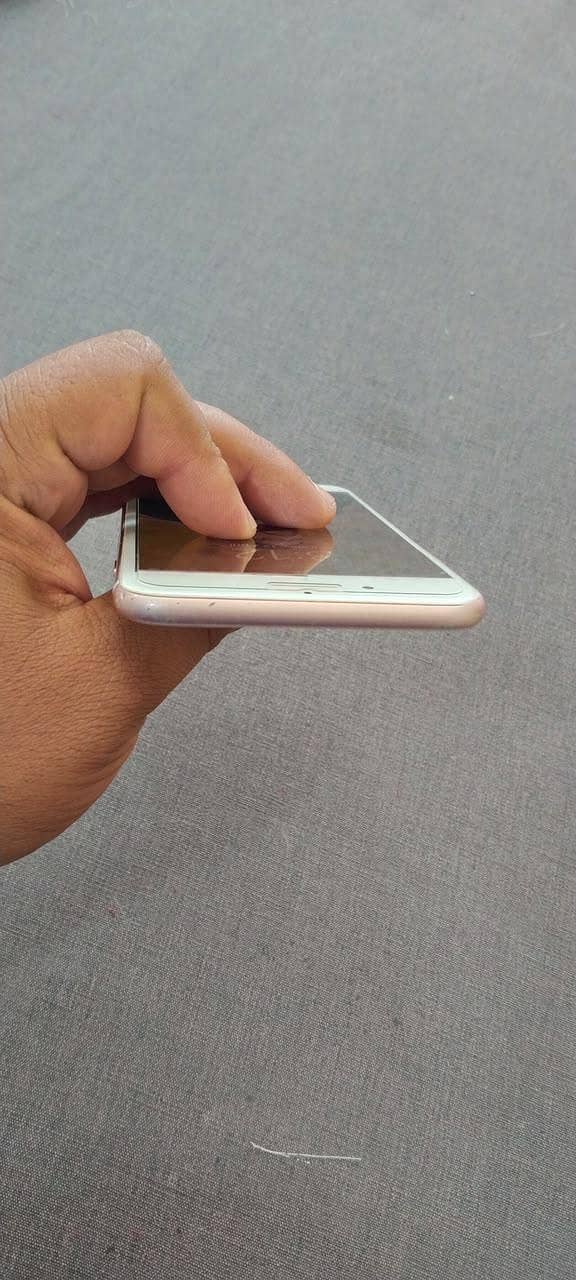 Apple iPhone 7 Plus 2