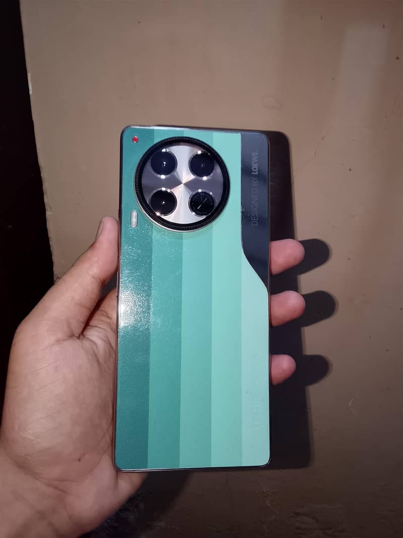 Tecno CAMON 30 6
