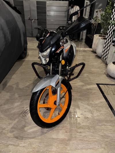 Honda CB 150 2025