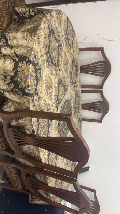 dining table 6 seater pure Wooden