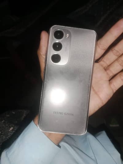 Tecno spark 40 pro plus 256GB