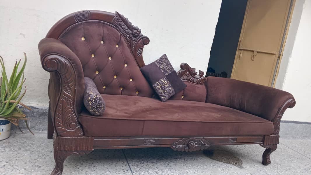 dewan sofa 0