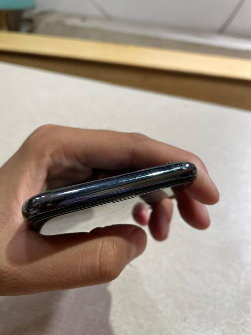 iphone 11 pro 5