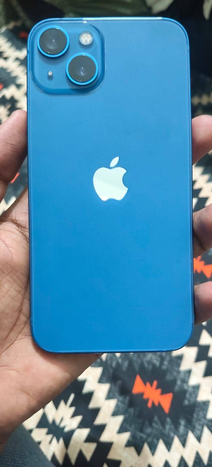 Apple iPhone 13 1