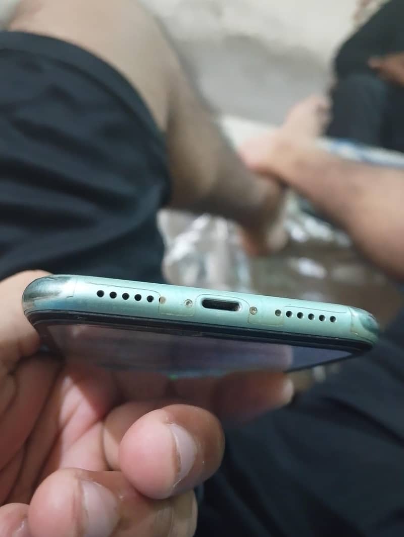 Apple iPhone 11 1