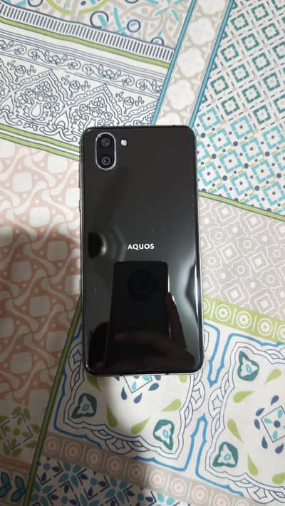 Sharp Aquos R3. exchange