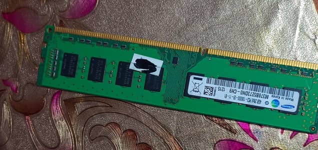 **SK Hynix 128GB NVMe SSD (2230) & Micron 4GB DDR4 Laptop RAM**